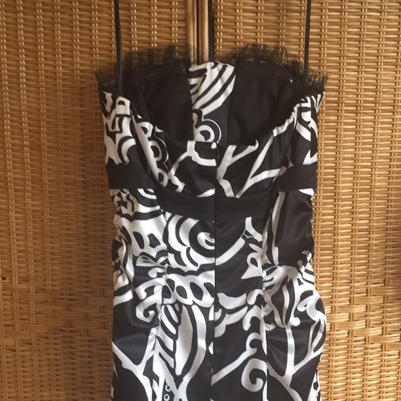 Gown - Picture 4 of 5